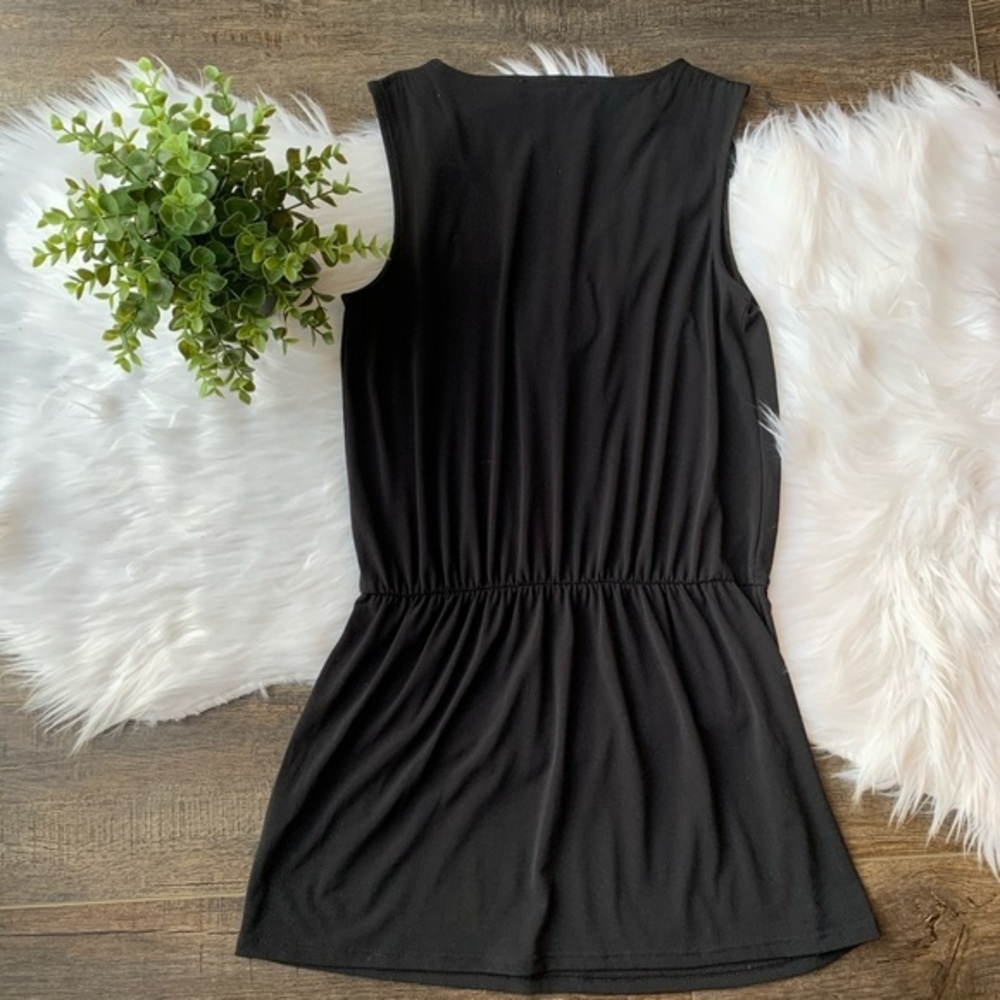 WHBM White House Black market embellished stretch v neck plunge top - Picture 8 of 8